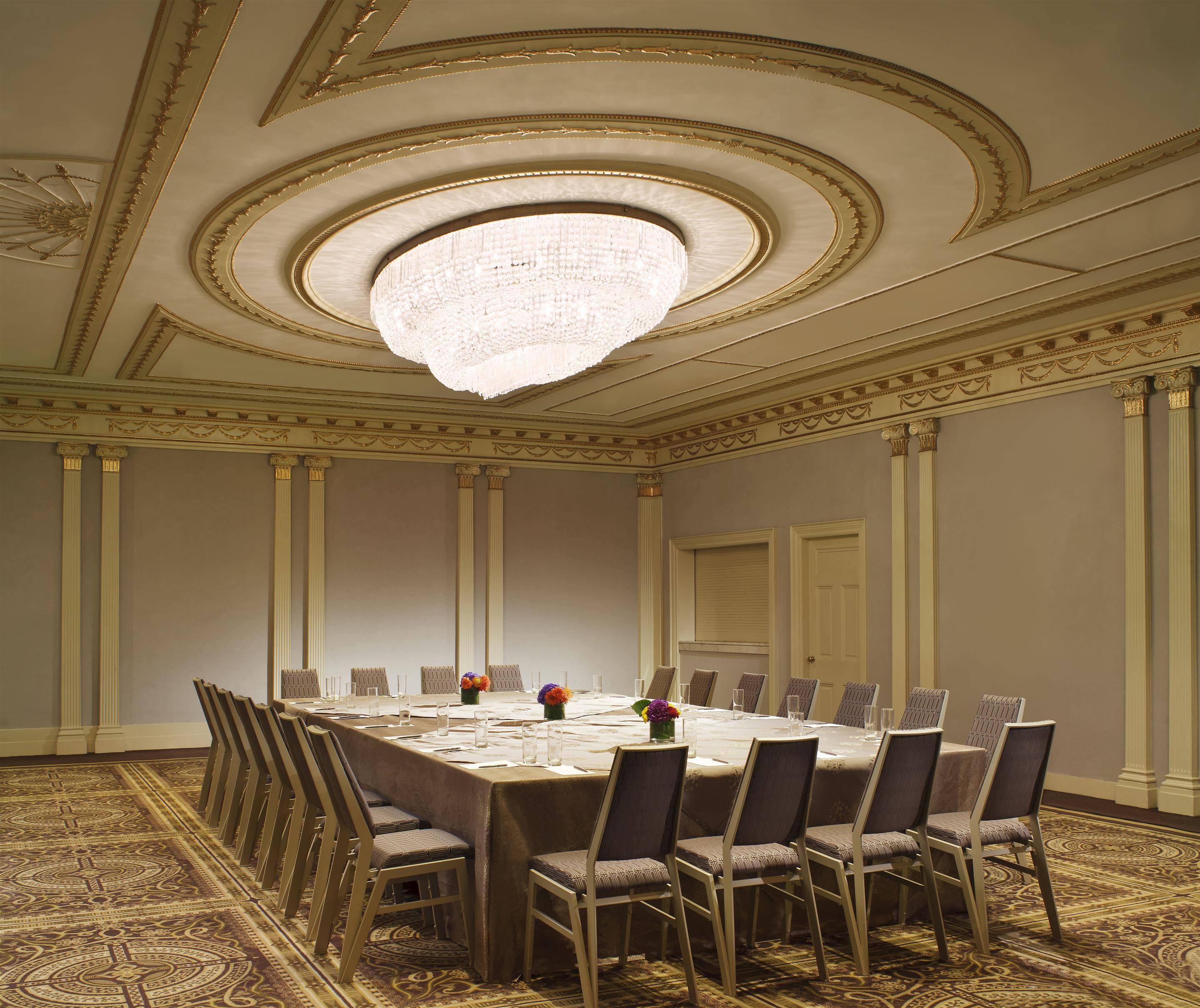 Sheraton Commander Hotel Кеймбридж Екстериор снимка