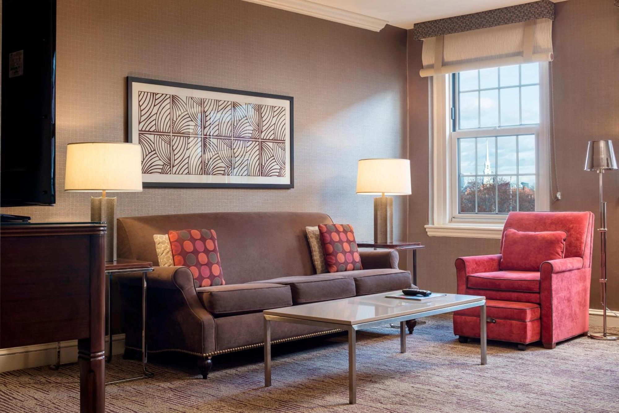 Sheraton Commander Hotel Кеймбридж Екстериор снимка